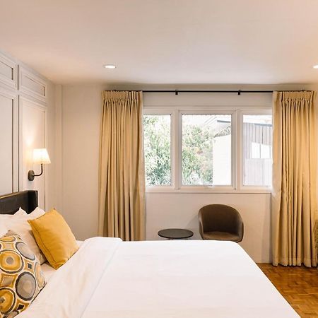 The Mellow Pillow Hotel @ Chiang Mai Gate Екстериор снимка