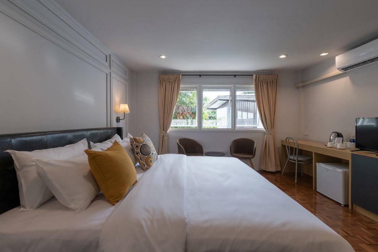 The Mellow Pillow Hotel @ Chiang Mai Gate Екстериор снимка