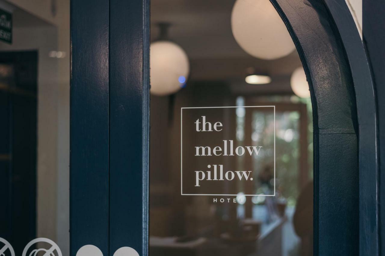 The Mellow Pillow Hotel @ Chiang Mai Gate Екстериор снимка